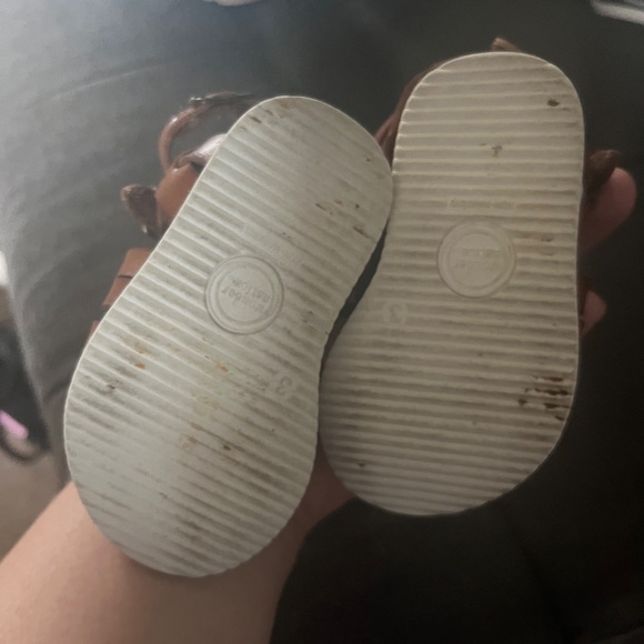 2 Pairs of Infant Sandals - Picture 4 of 4